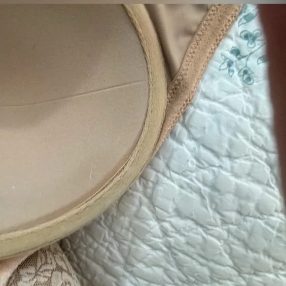 COPY - 2 Soma Stunning Support Bras - 38D - Picture 13 of 13